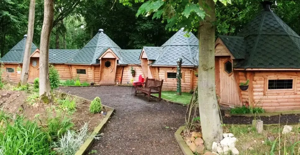 Cabin Master - Schools 4b-966x500