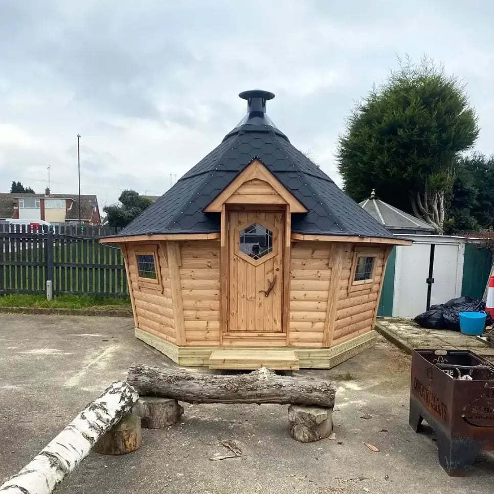 Cabins For Schools - Coventry Scout Group - 10m - Tod & Reece_02a-966s