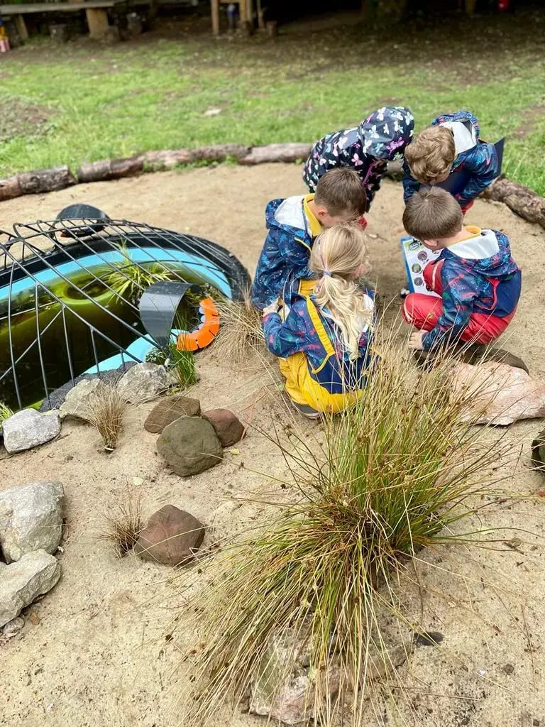 children practicing soft skills through outdoor learning 