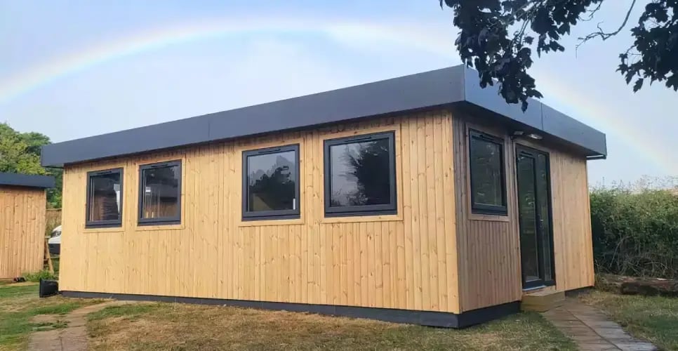cabins-for-schools-80m-x-53m-26lm-redwood-somerset-progressive-school-5-966x500