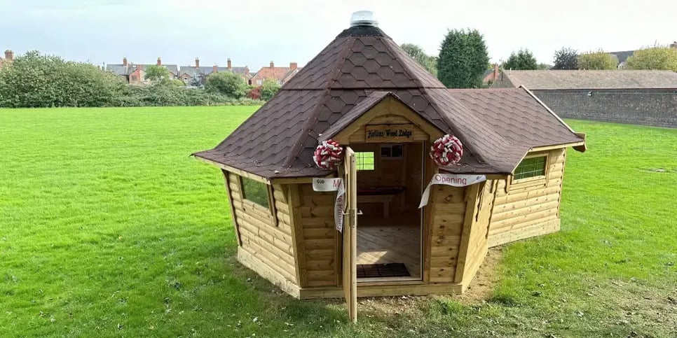hollins-wood-lodge-500h