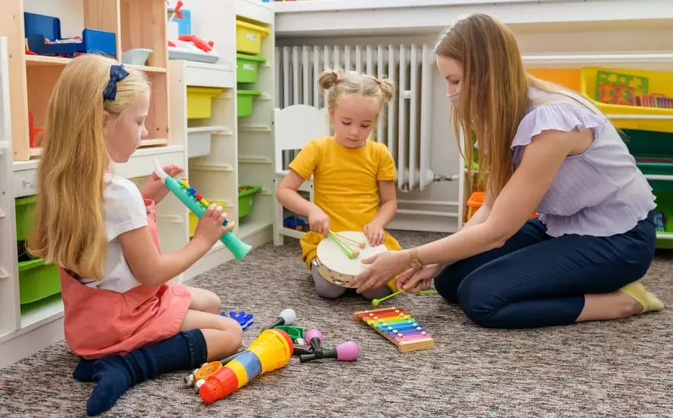 playing-music-966x600